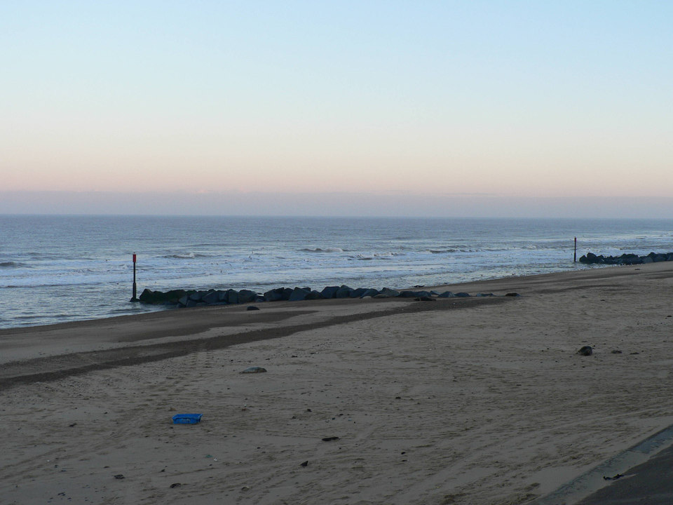 select left of pic for previous, right for next, top for index