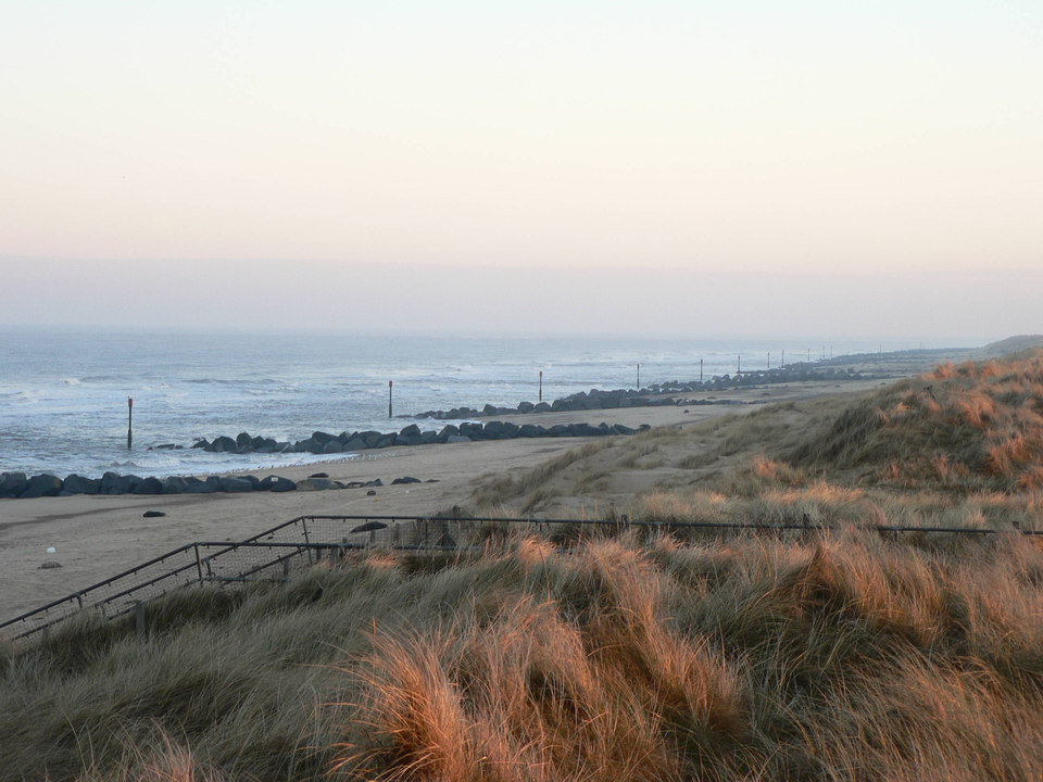 select left of pic for previous, right for next, top for index