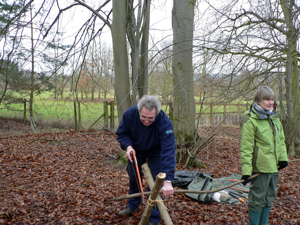 select left of pic for previous, right for next, top for index